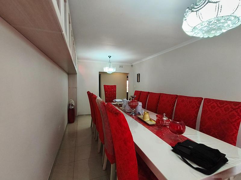 7 Bedroom Property for Sale in Southernwood Eastern Cape